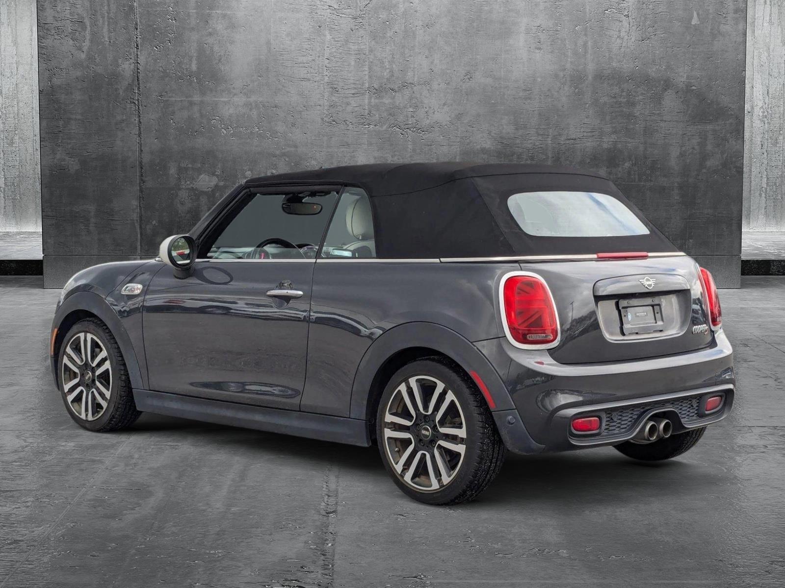 2019 MINI Cooper S Convertible Vehicle Photo in St. Petersburg, FL 33713