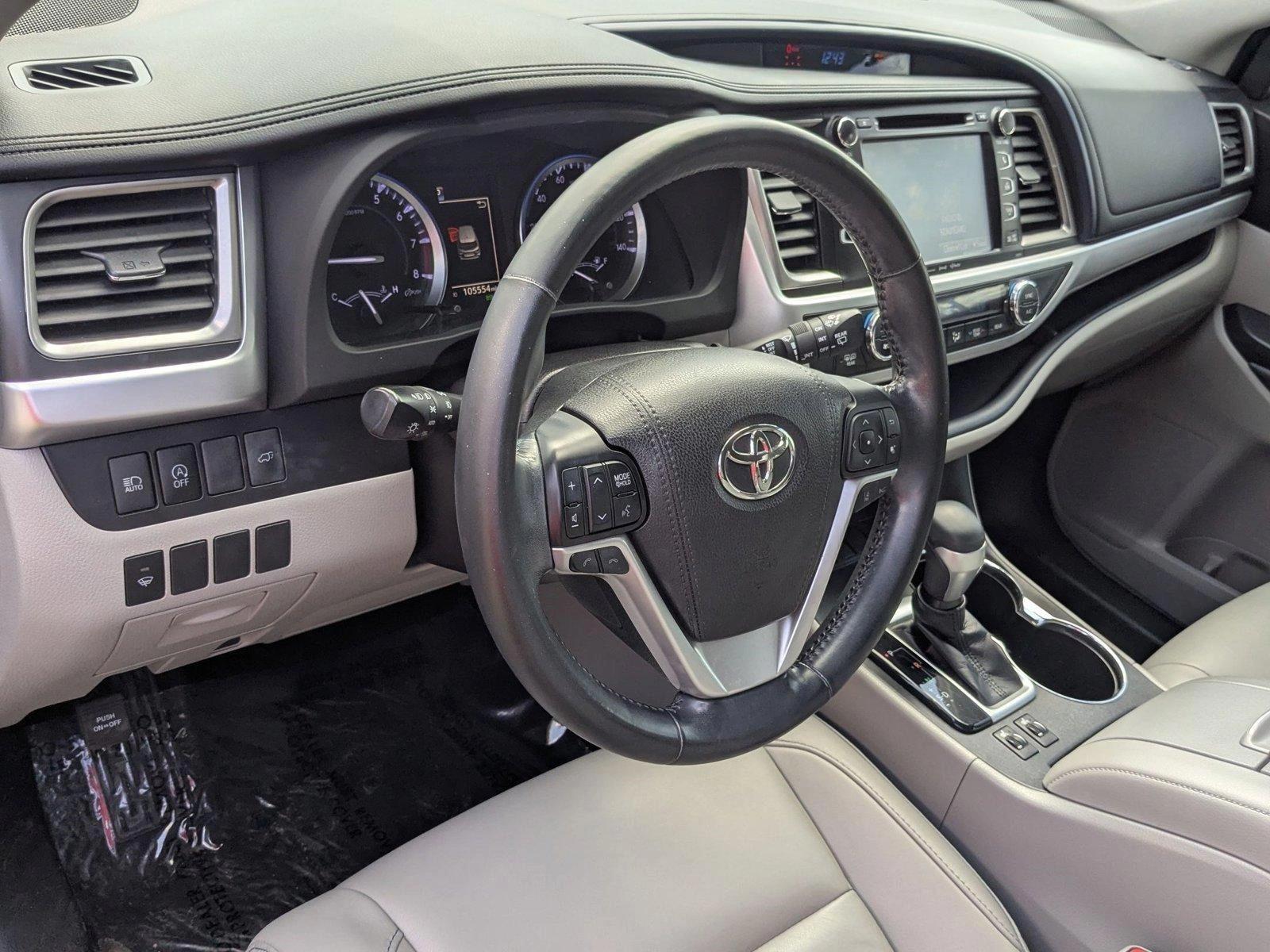 2018 Toyota Highlander Vehicle Photo in Wesley Chapel, FL 33544