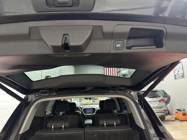 2022 GMC Acadia Vehicle Photo in MEDINA, OH 44256-9631