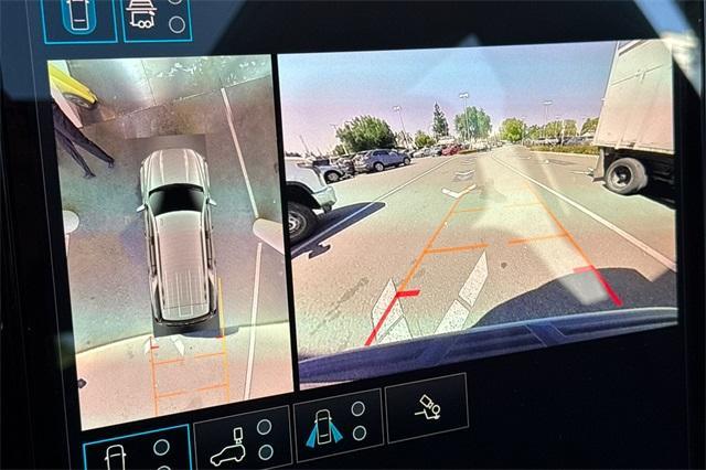 2025 GMC Yukon Vehicle Photo in ELK GROVE, CA 95757-8703
