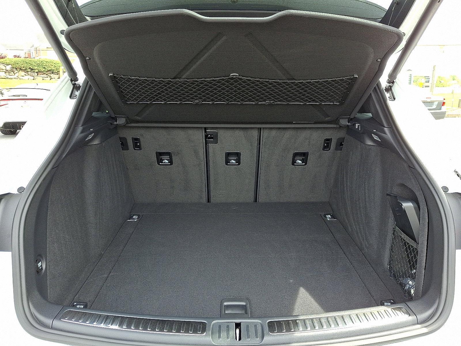 2020 Porsche Macan Vehicle Photo in Lancaster, PA 17601