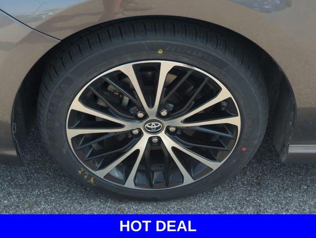 2018 Toyota Camry Vehicle Photo in Merrillville, IN 46410
