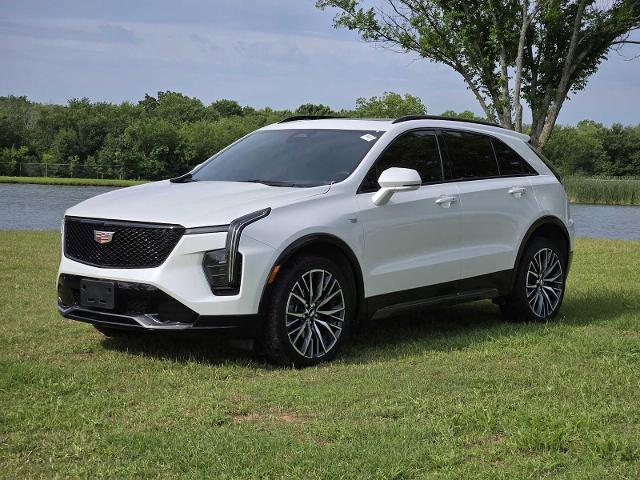 2024 Cadillac XT4 Vehicle Photo in DENTON, TX 76210-9321