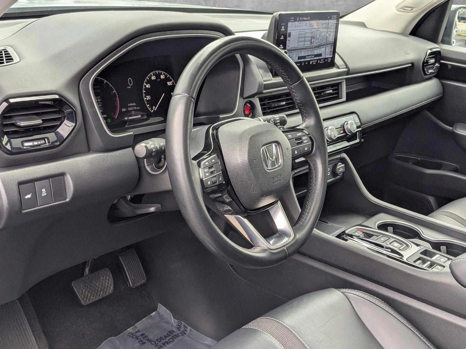2023 Honda Pilot Vehicle Photo in Miami, FL 33015