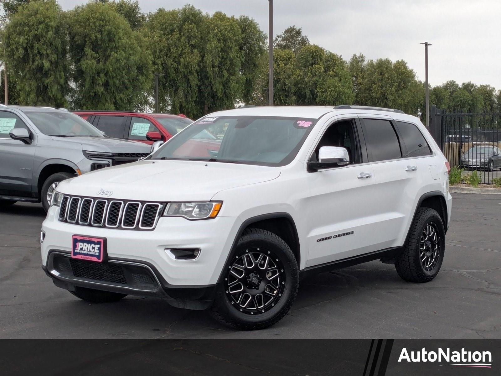 2018 Jeep Grand Cherokee Vehicle Photo in VALENCIA, CA 91355-1705