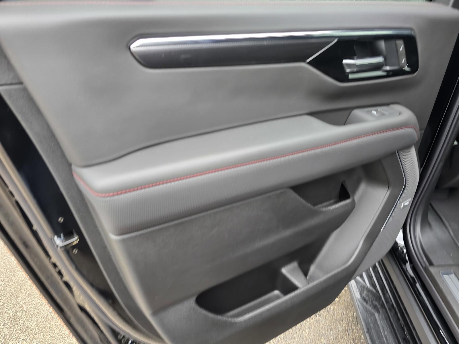 2025 Chevrolet Suburban Vehicle Photo in Rolla, MO 65401