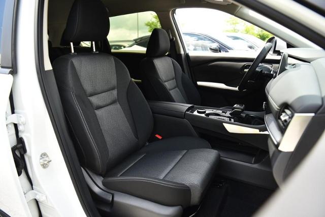 2025 Nissan Rogue Vehicle Photo in Ballwin, MO 63011