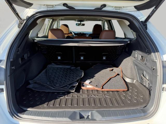 2022 Subaru Outback Vehicle Photo in Oshkosh, WI 54904