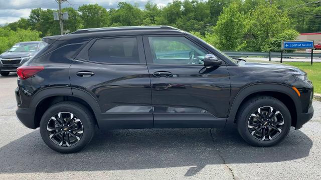 2022 Chevrolet Trailblazer Vehicle Photo in MOON TOWNSHIP, PA 15108-2571