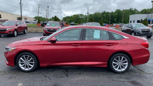 2021 Honda Accord Sedan Vehicle Photo in MOON TOWNSHIP, PA 15108-2571