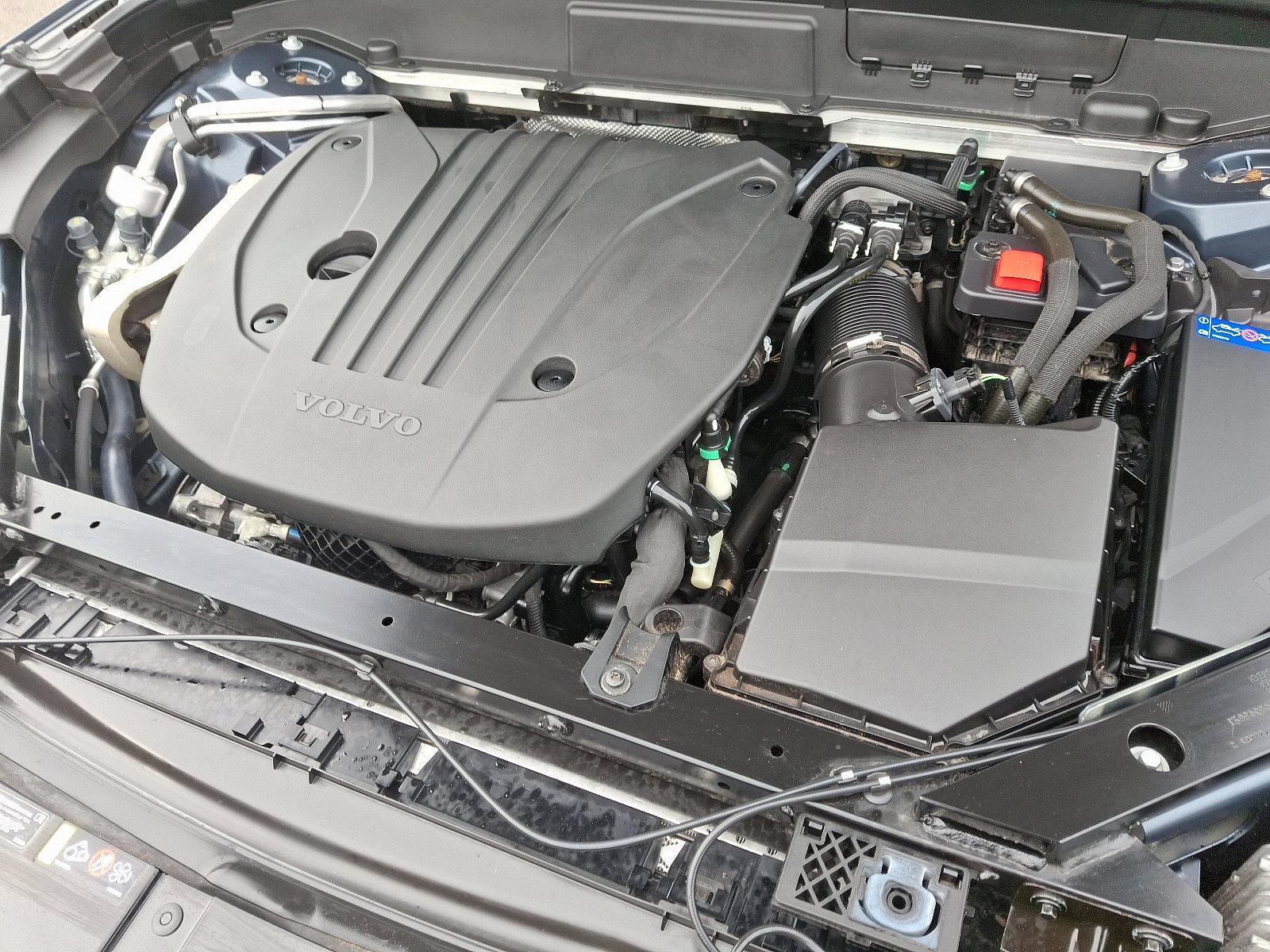 2022 Volvo XC60 Vehicle Photo in Trevose, PA 19053