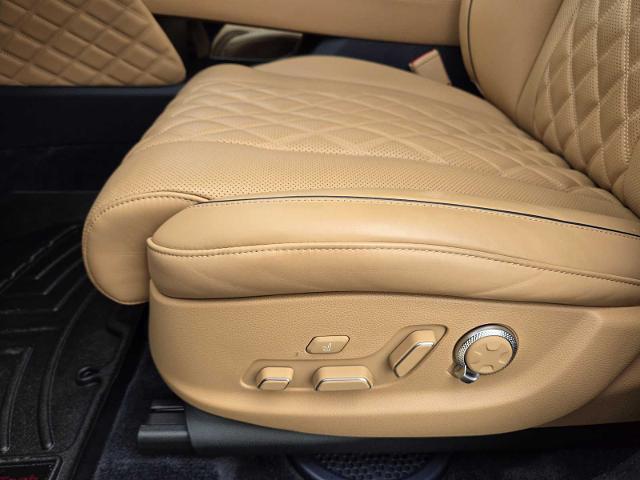 2024 Genesis GV80 Vehicle Photo in DENTON, TX 76210-9321