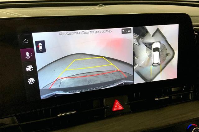 2023 Kia Sportage Vehicle Photo in Lees Summit, MO 64086