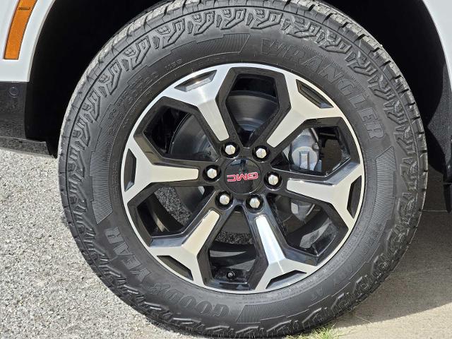 2025 GMC Yukon Vehicle Photo in DALLAS, TX 75209-3016