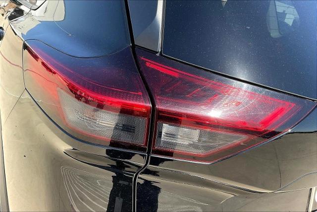2022 Nissan Rogue Vehicle Photo in Grapevine, TX 76051