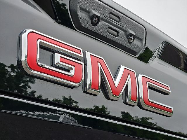 2025 GMC Sierra 2500 HD Vehicle Photo in TREVOSE, PA 19053-4984