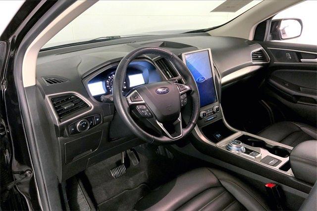 2024 Ford Edge Vehicle Photo in INDEPENDENCE, MO 64055-1314