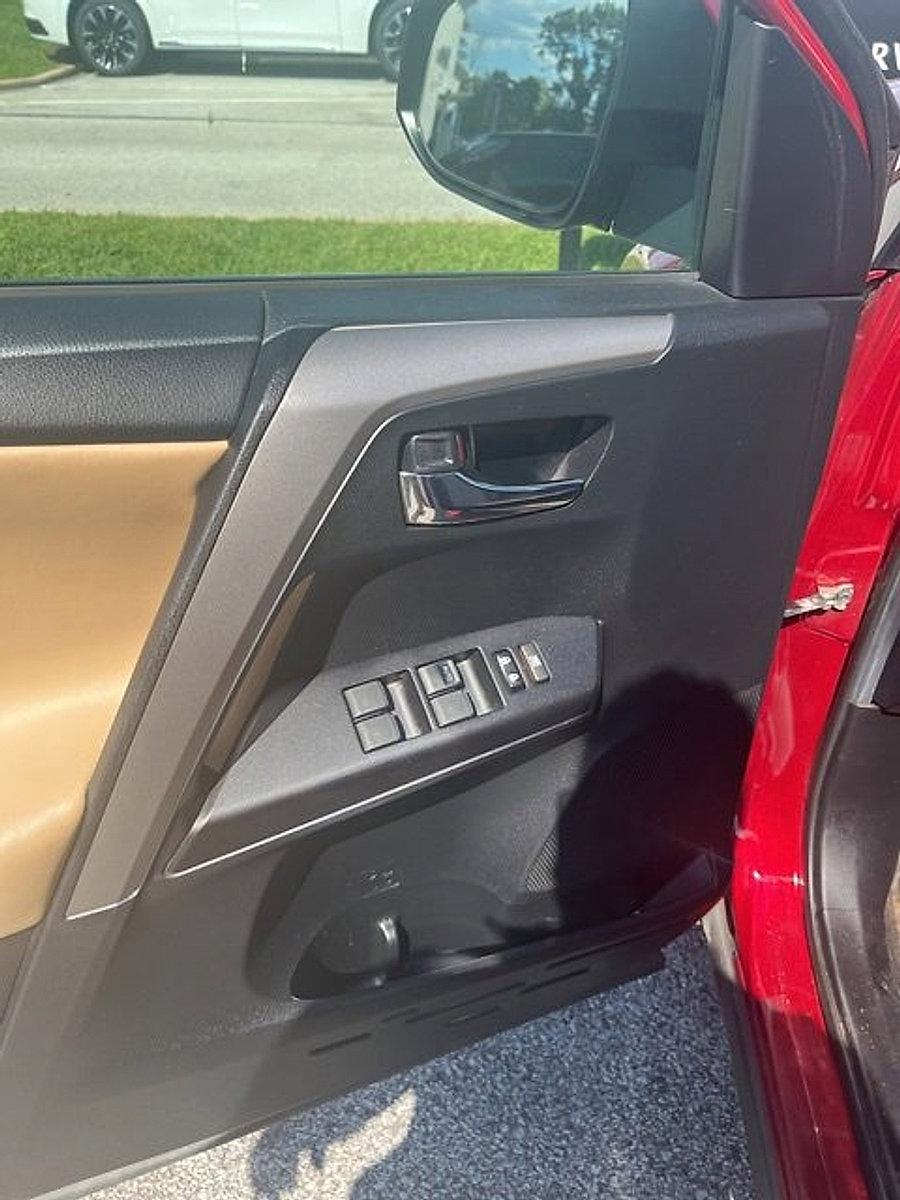 2018 Toyota RAV4 Vehicle Photo in Trevose, PA 19053