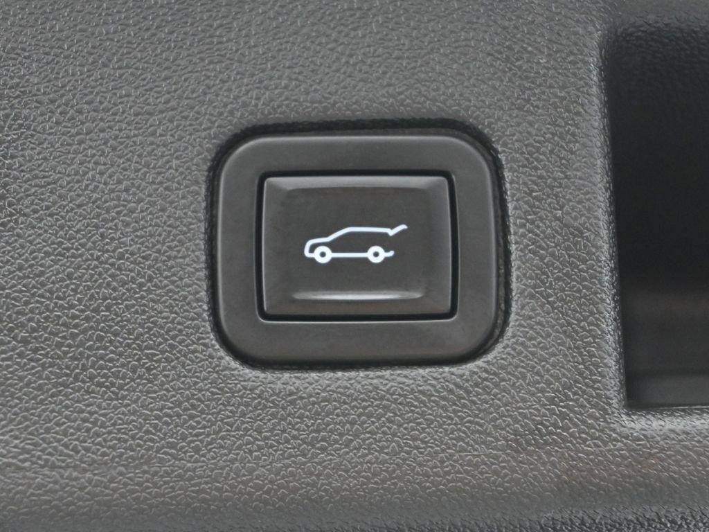2020 Chevrolet Equinox Vehicle Photo in Marion, IA 52302