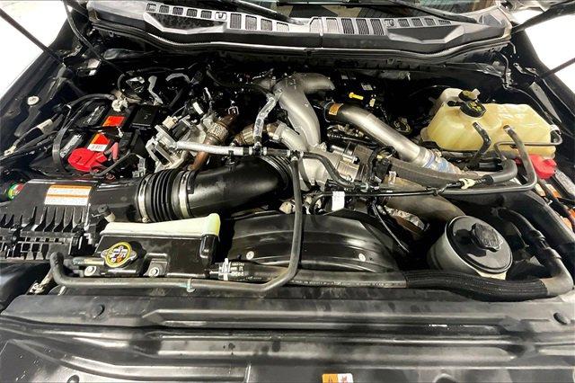 2020 Ford Super Duty F-250 SRW Vehicle Photo in TOPEKA, KS 66609-0000