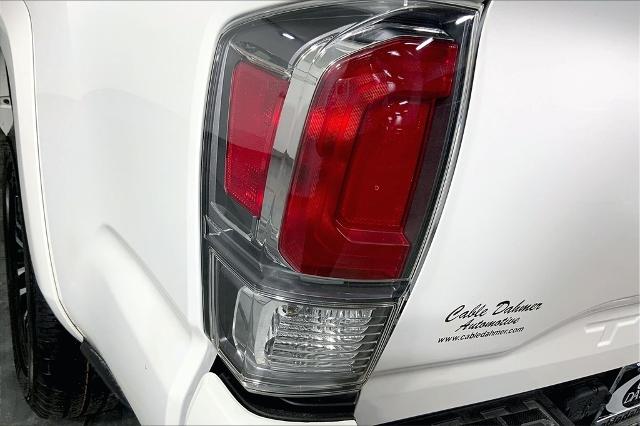 2021 Toyota Tacoma 4WD Vehicle Photo in Kansas City, MO 64114