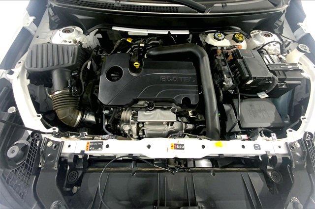2023 GMC Terrain Vehicle Photo in TOPEKA, KS 66609-0000