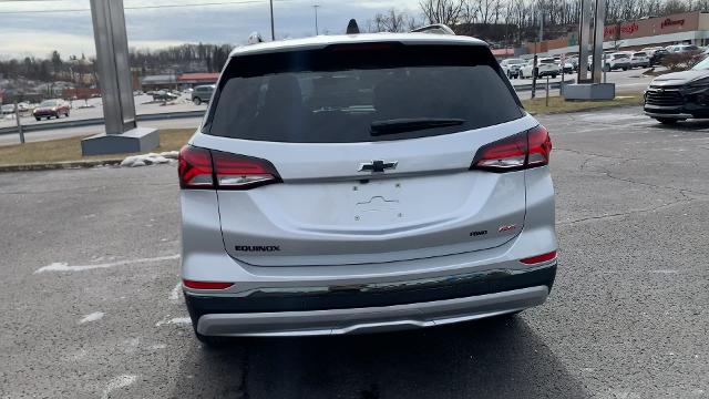 2022 Chevrolet Equinox Vehicle Photo in MOON TOWNSHIP, PA 15108-2571