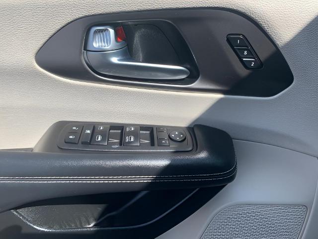 2023 Chrysler Pacifica Vehicle Photo in Oshkosh, WI 54904