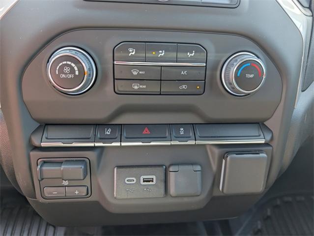 2025 Chevrolet Silverado 2500 HD Vehicle Photo in ENGLEWOOD, CO 80113-6708