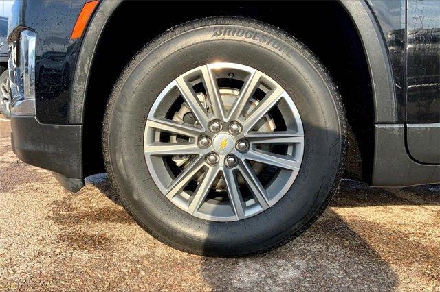 2022 Chevrolet Traverse Vehicle Photo in TOPEKA, KS 66609-0000