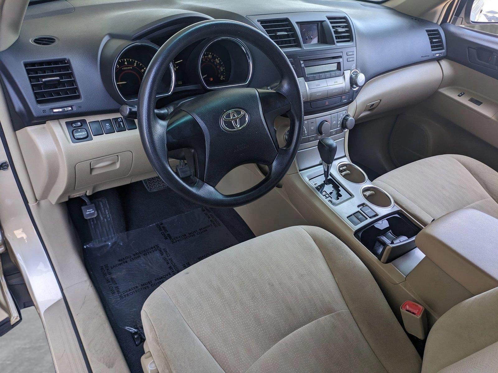 2012 Toyota Highlander Vehicle Photo in Bradenton, FL 34207
