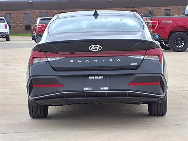 2025 Hyundai ELANTRA Hybrid Vehicle Photo in Peoria, IL 61615
