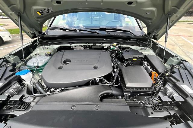 2025 Volvo XC40 Vehicle Photo in Houston, TX 77007
