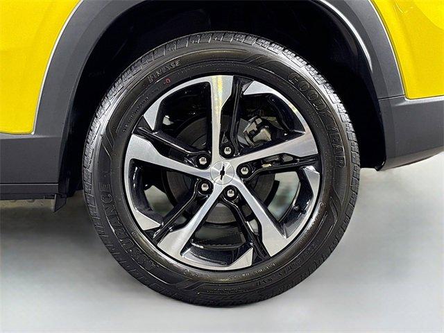 2025 Chevrolet Trax Vehicle Photo in PUYALLUP, WA 98371-4149