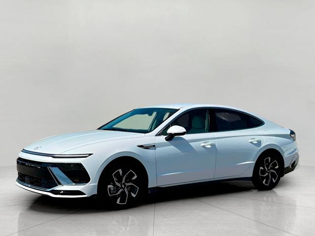 2025 Hyundai SONATA Vehicle Photo in Green Bay, WI 54304