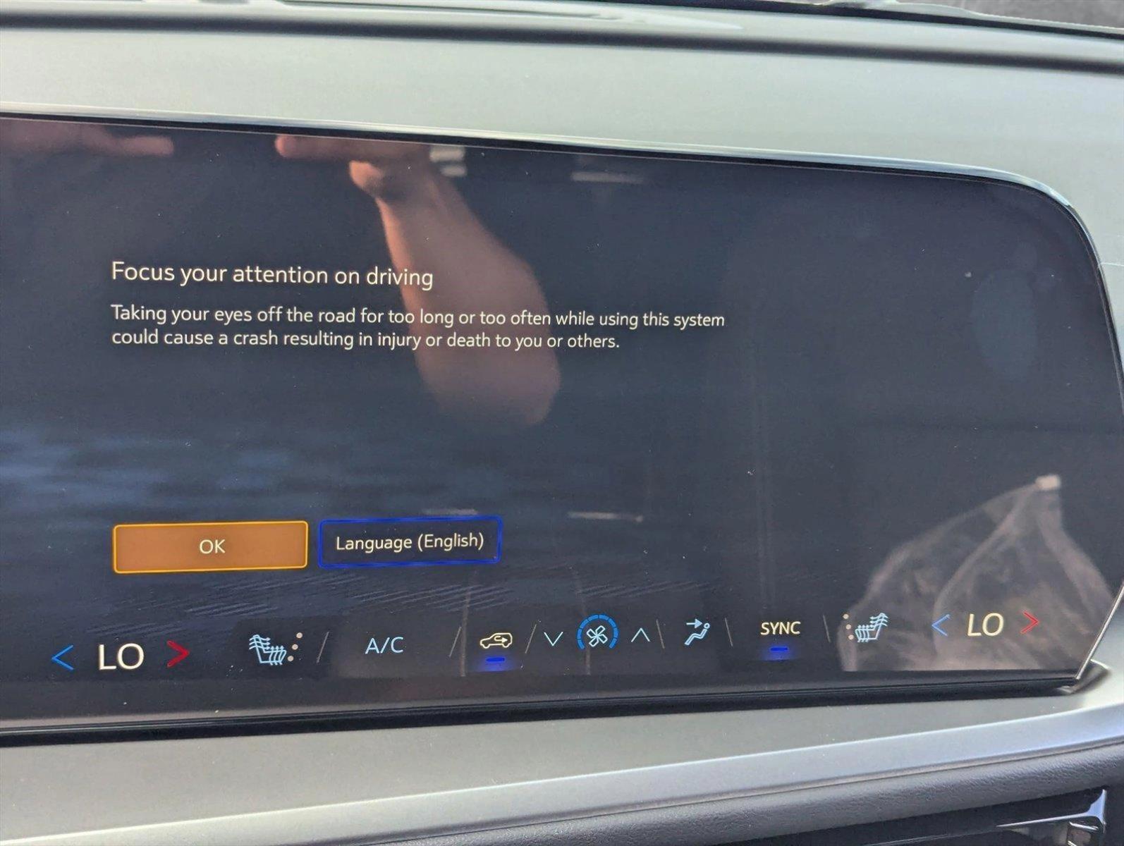 2025 Chevrolet Traverse Vehicle Photo in MIAMI, FL 33134-2699