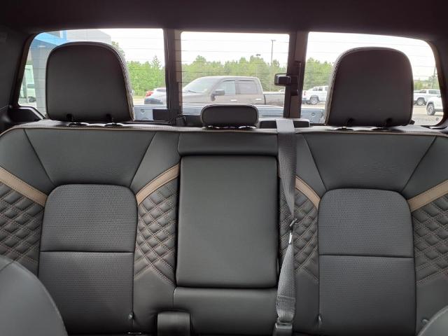 2023 GMC Canyon Vehicle Photo in ROXBORO, NC 27573-6143