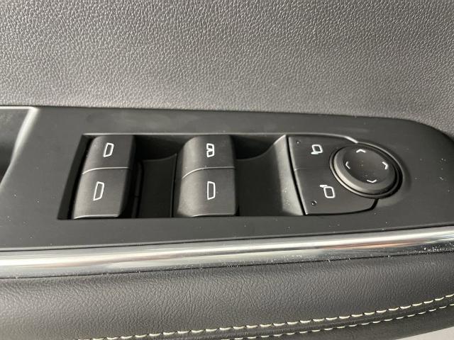 2025 GMC Acadia Vehicle Photo in GILBERT, AZ 85297-0402