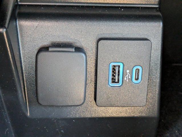 2023 Ford Explorer Vehicle Photo in BRUNSWICK, GA 31525-1881