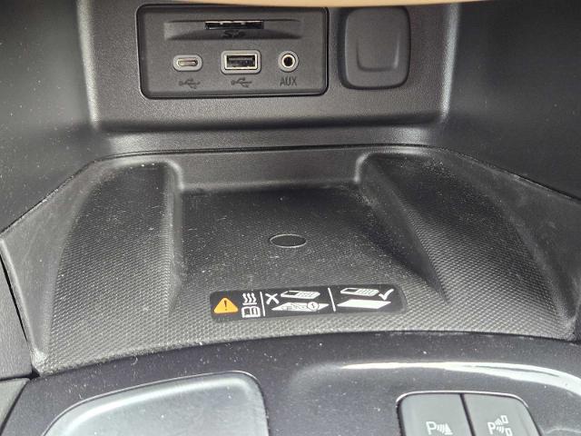 2022 Chevrolet Equinox Vehicle Photo in DENTON, TX 76210-9321