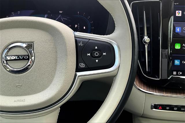 2022 Volvo XC60 Vehicle Photo in Houston, TX 77007