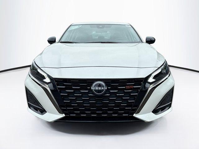 2025 Nissan Altima Vehicle Photo in Flemington, NJ 08822
