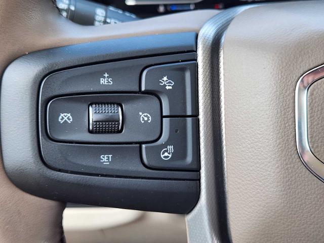2023 GMC Yukon Vehicle Photo in DENTON, TX 76210-9321