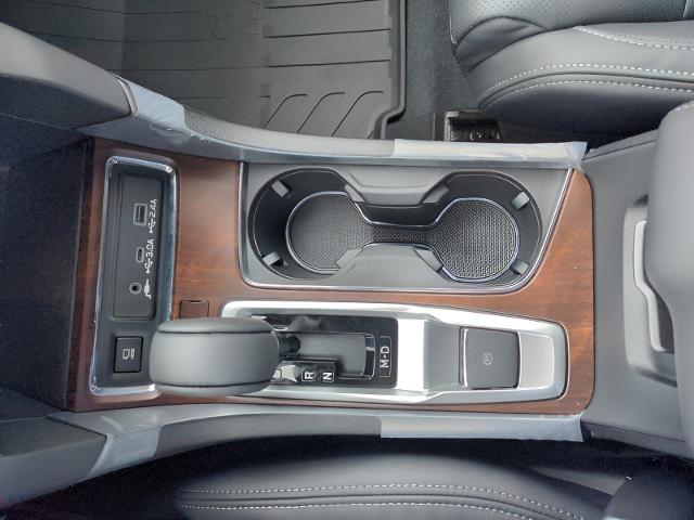 2025 Subaru Ascent Vehicle Photo in Green Bay, WI 54304