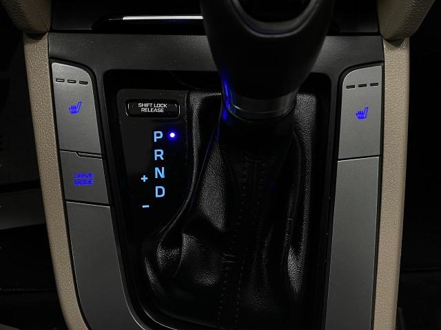 2017 Hyundai ELANTRA Vehicle Photo in Appleton, WI 54913