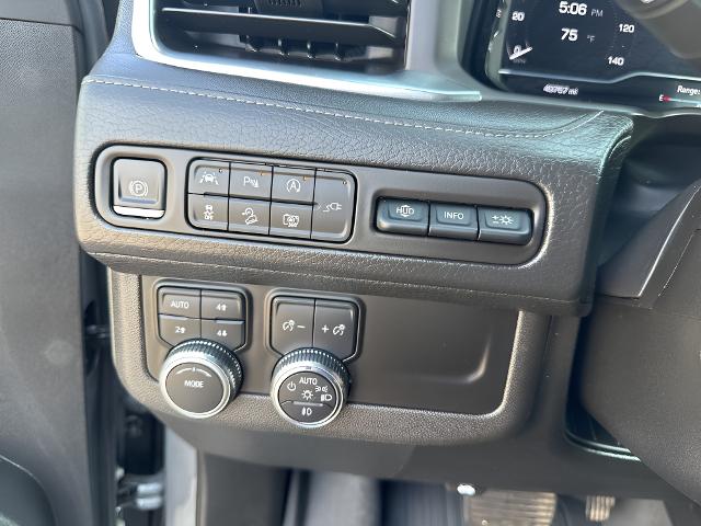 2022 GMC Yukon XL Vehicle Photo in MANITOWOC, WI 54220-5838