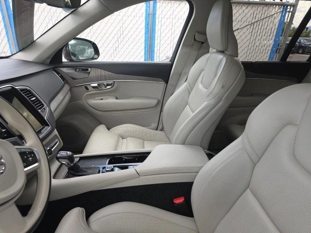 2022 Volvo XC90 Vehicle Photo in ENGLEWOOD, CO 80113-6708