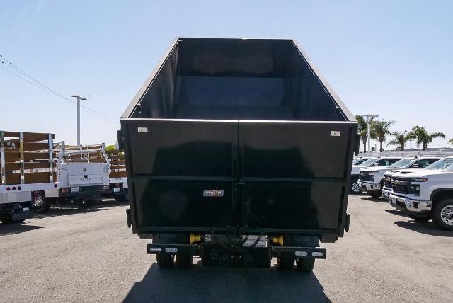 2023 Chevrolet Silverado Chassis Cab Vehicle Photo in VENTURA, CA 93003-8585