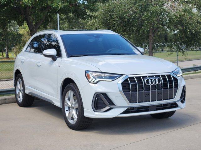 2024 Audi Q3 Vehicle Photo in HOUSTON, TX 77090