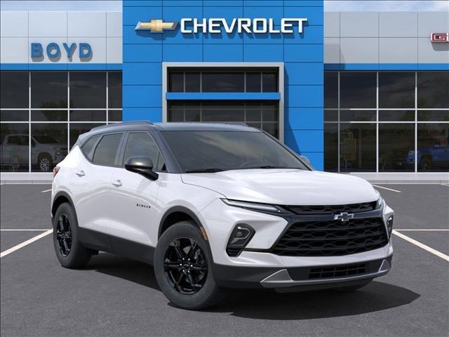 2025 Chevrolet Blazer Vehicle Photo in EMPORIA, VA 23847-1235